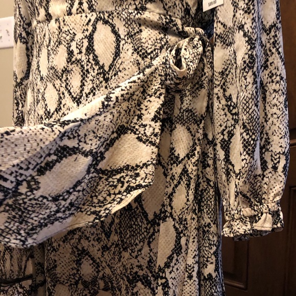 Bar lll British Beige Multi Ruffle Faux Wrap Dress - Size L - Picture 4 of 7